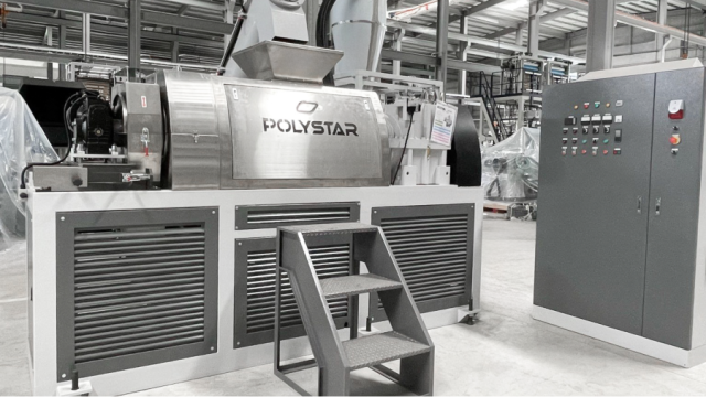 フィルム洗浄ライン用の脱水乾燥機｜プラスチックリサイクル